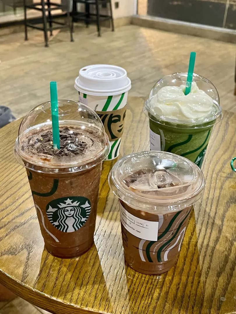 Starbucks Bandar Puteri DT photo 3