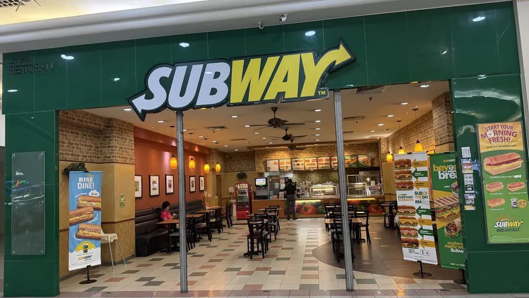 Subway Endah Parade photo 2