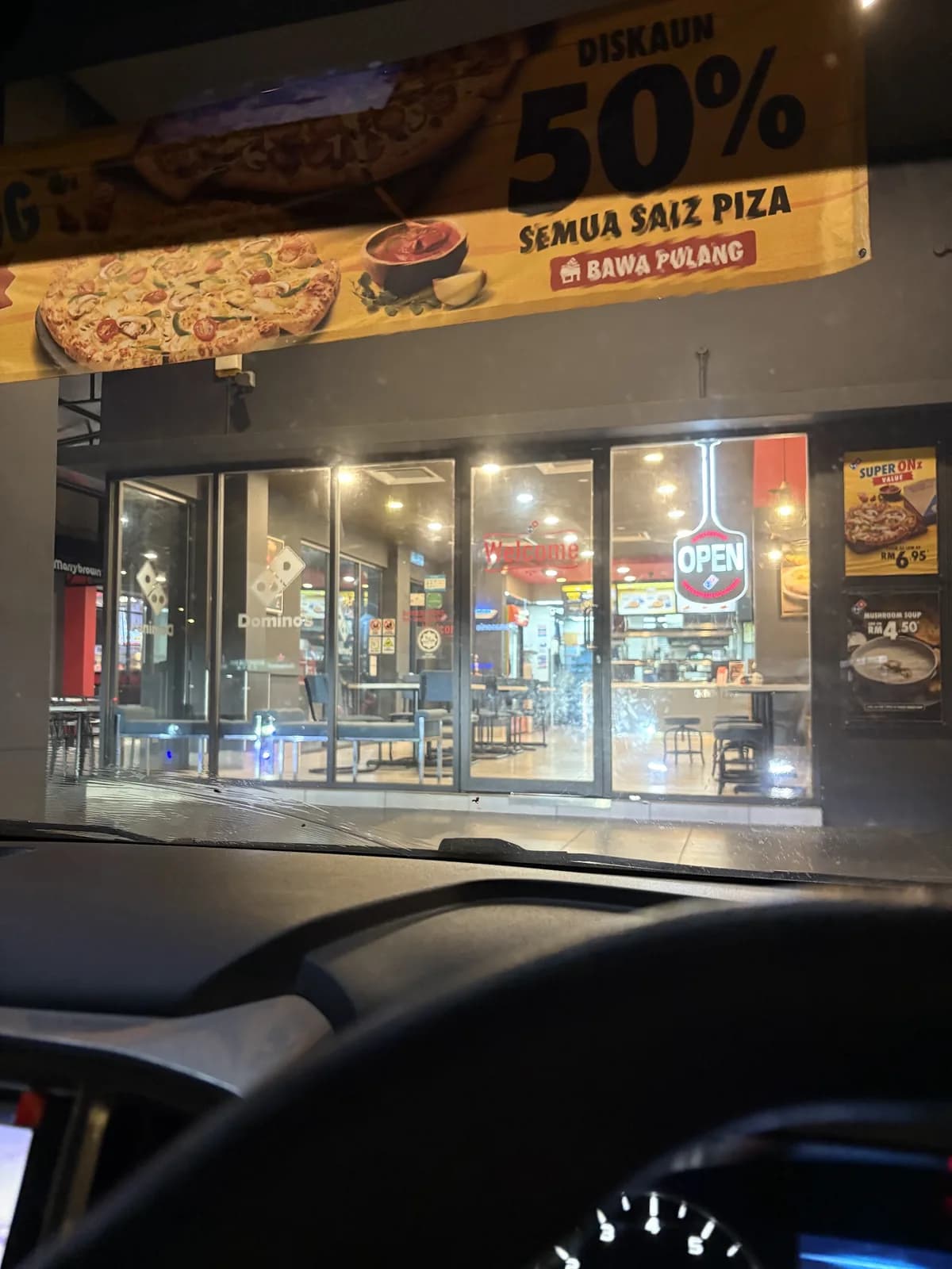 Domino's Sri Rampai