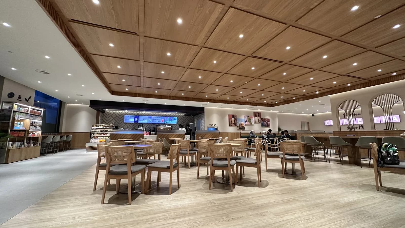 The Coffee Bean & Tea Leaf
