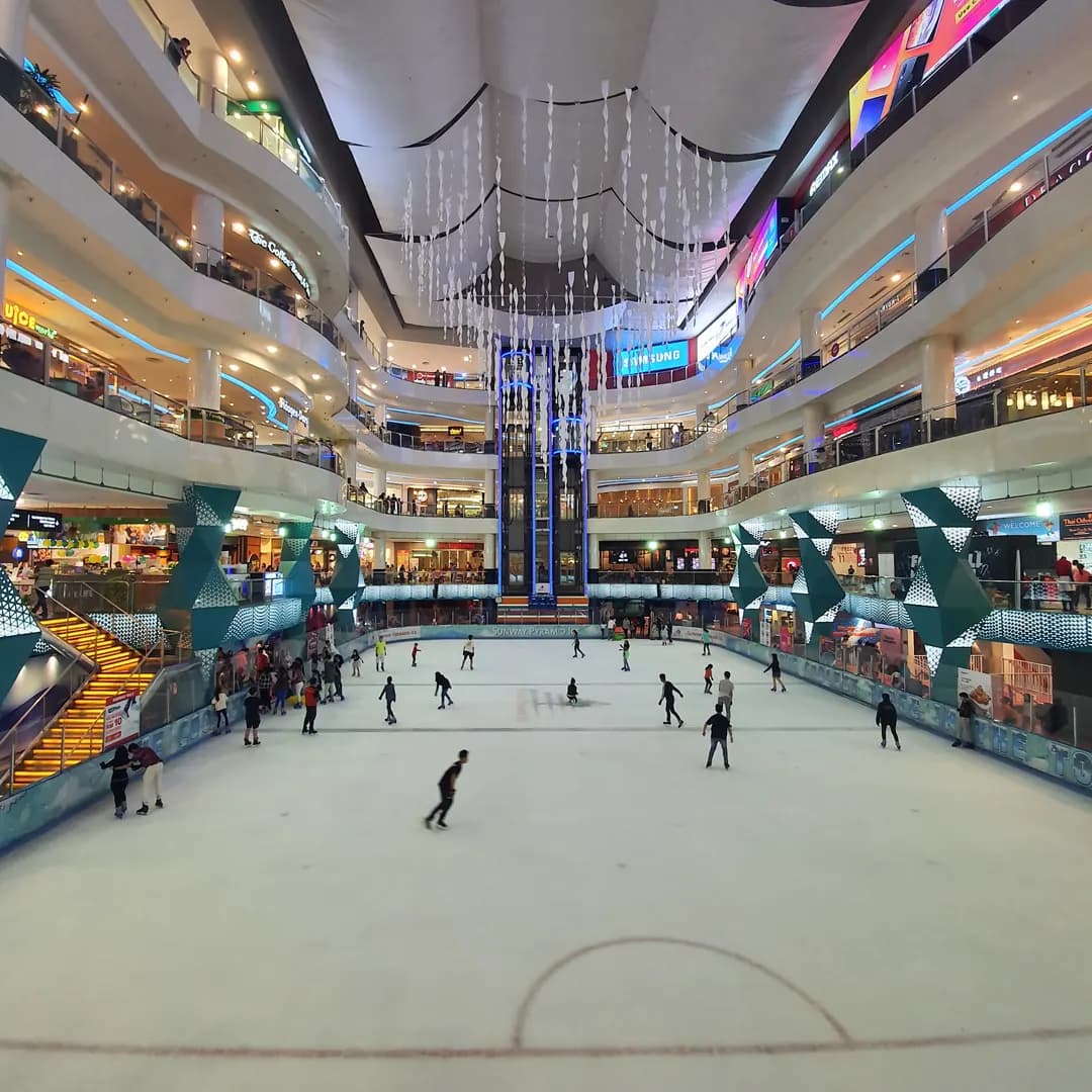 Sunway Pyramid Ice Rink photo 2