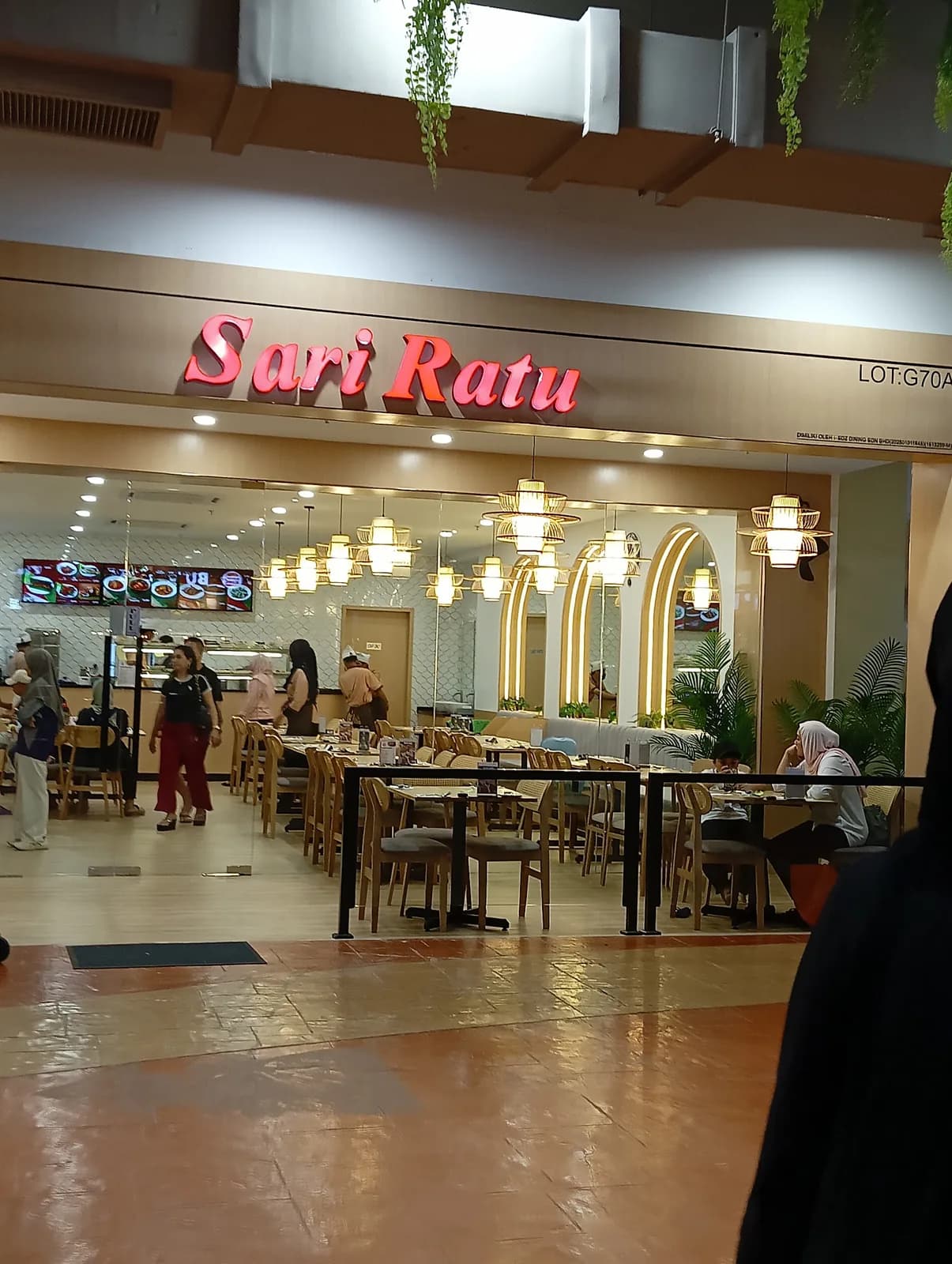 Sari Ratu