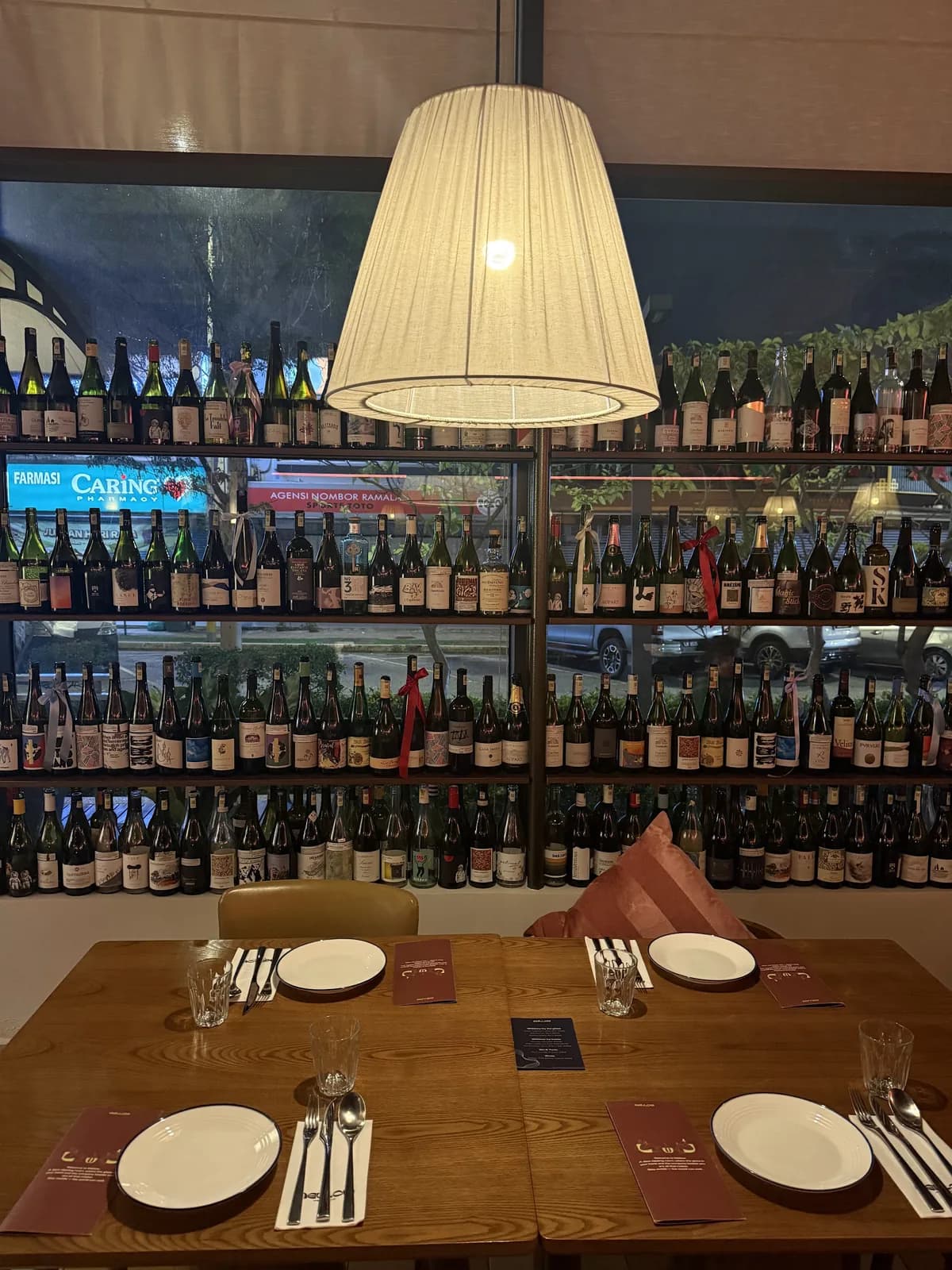 Mellow Wine & Dining Room