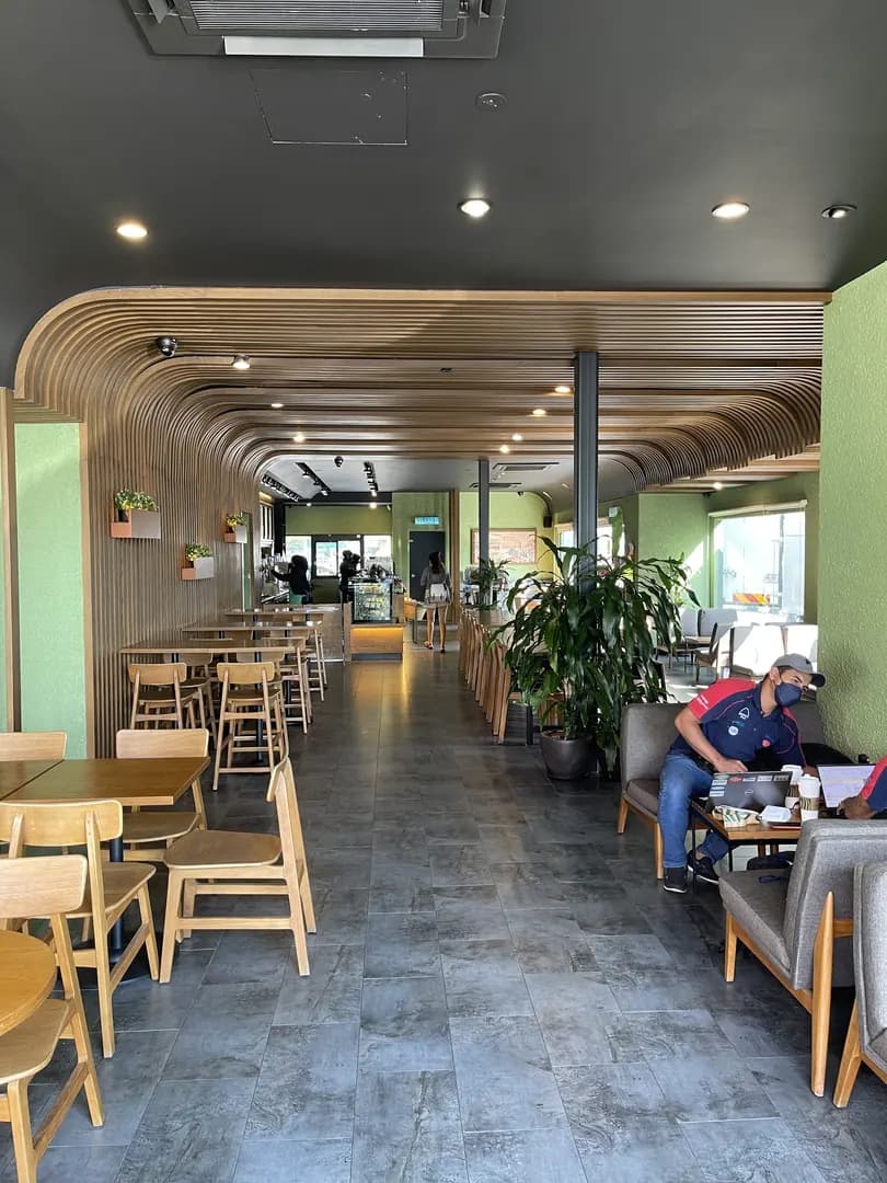 Starbucks Caltex Juru R&R DT photo 2