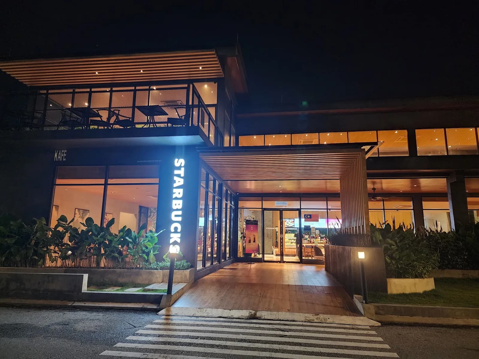 Starbucks Danau Kota DT