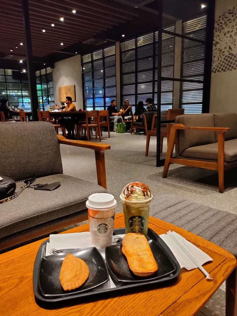 Starbucks photo 3