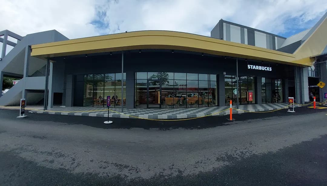 Starbucks photo 2