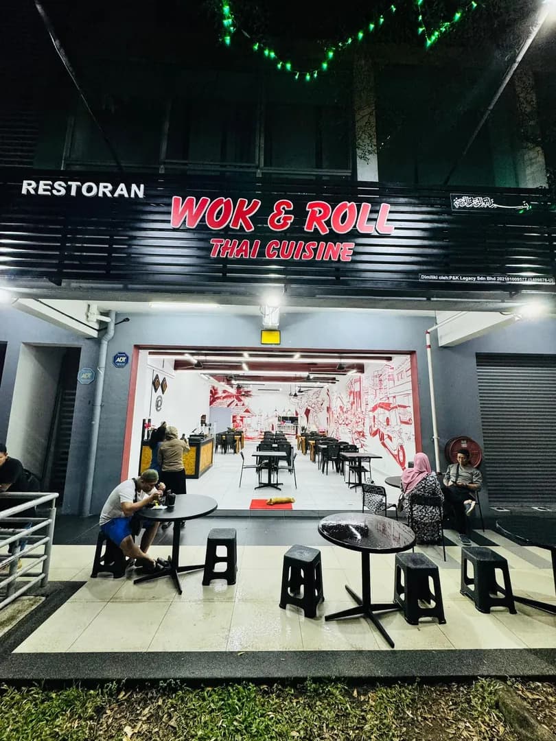 Wok & Roll Thai Cuisine photo 2