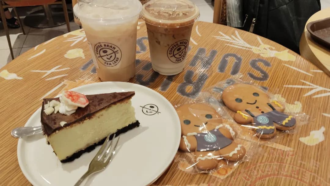 The Coffee Bean & Tea Leaf photo 3