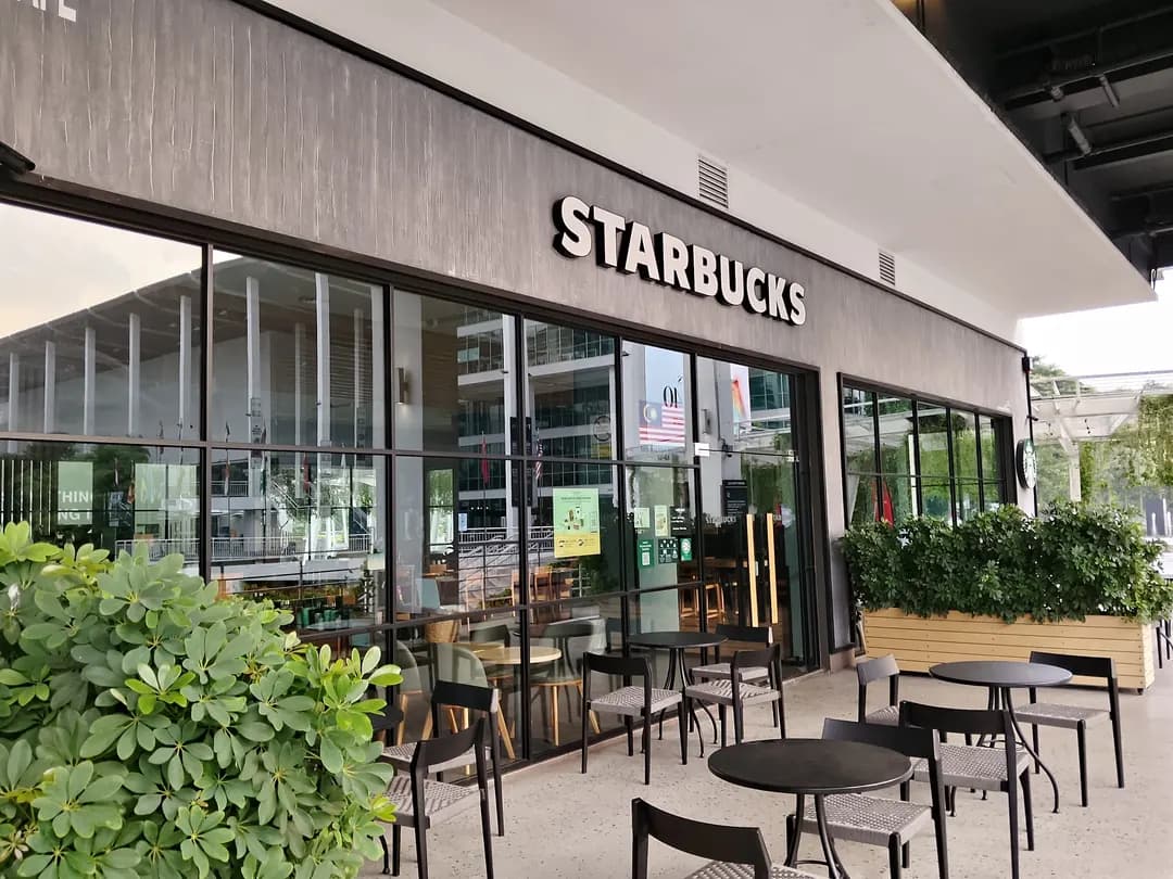 Starbucks Taylor's Lakeside photo 2