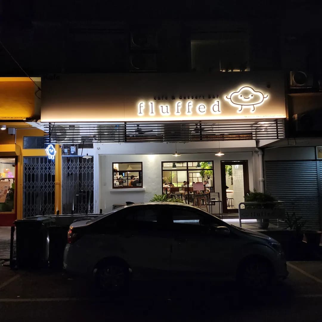 Fluffed Cafe @ Taman Paramount