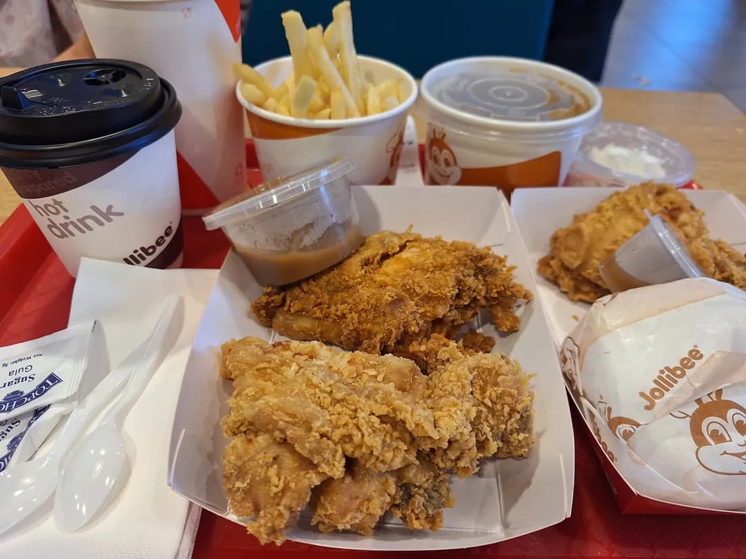 Jollibee SOGO KL photo 3