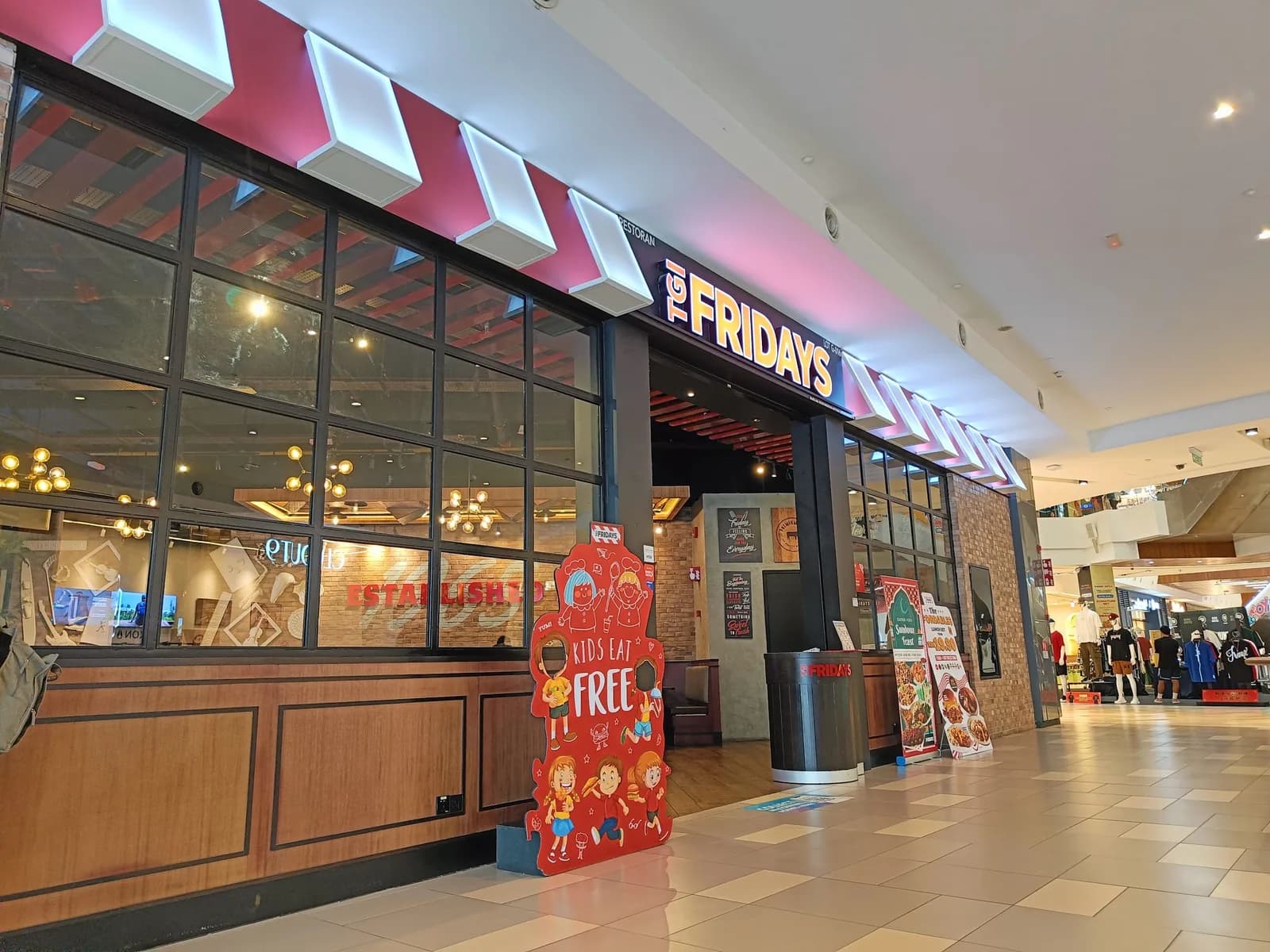 TGI Fridays @ MyTOWN Shopping Centre