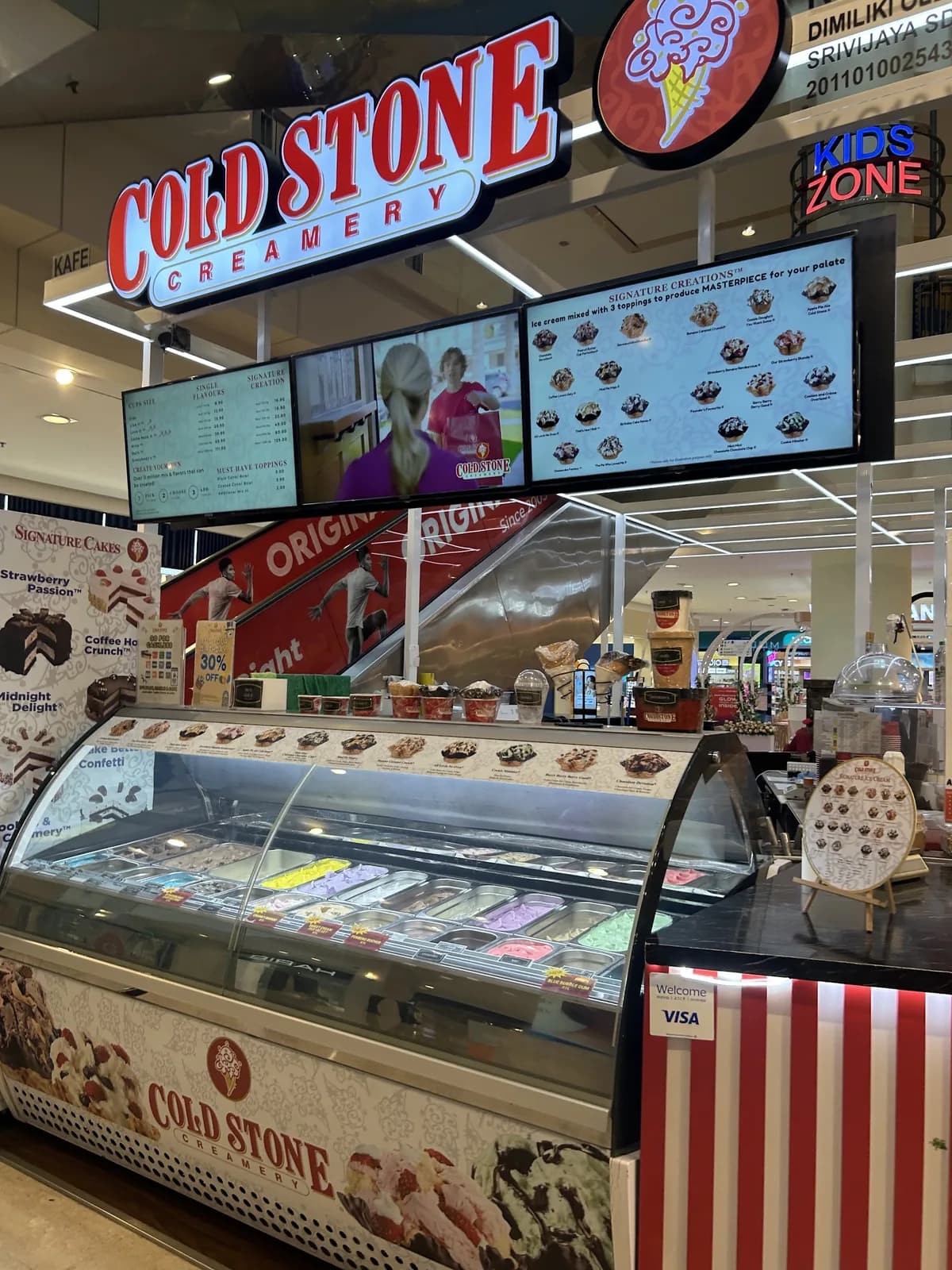 Cold stone The Curve