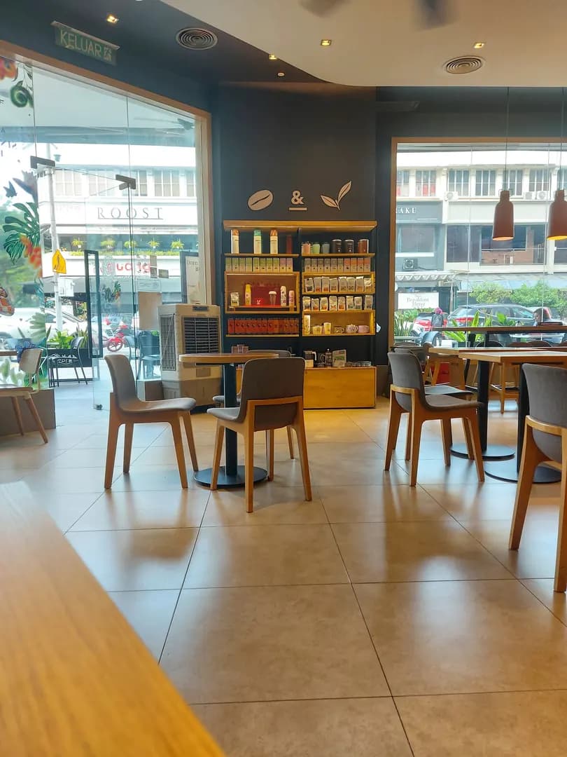 The Coffee Bean & Tea Leaf photo 2