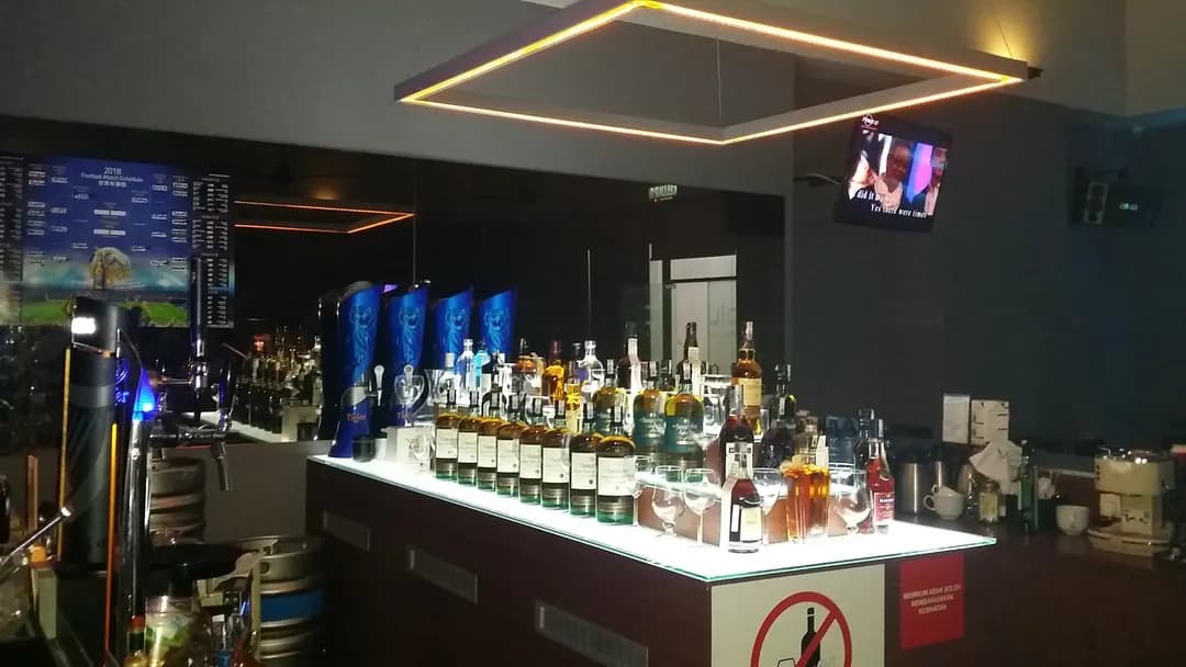 Chulo Karaoke Bar photo 3