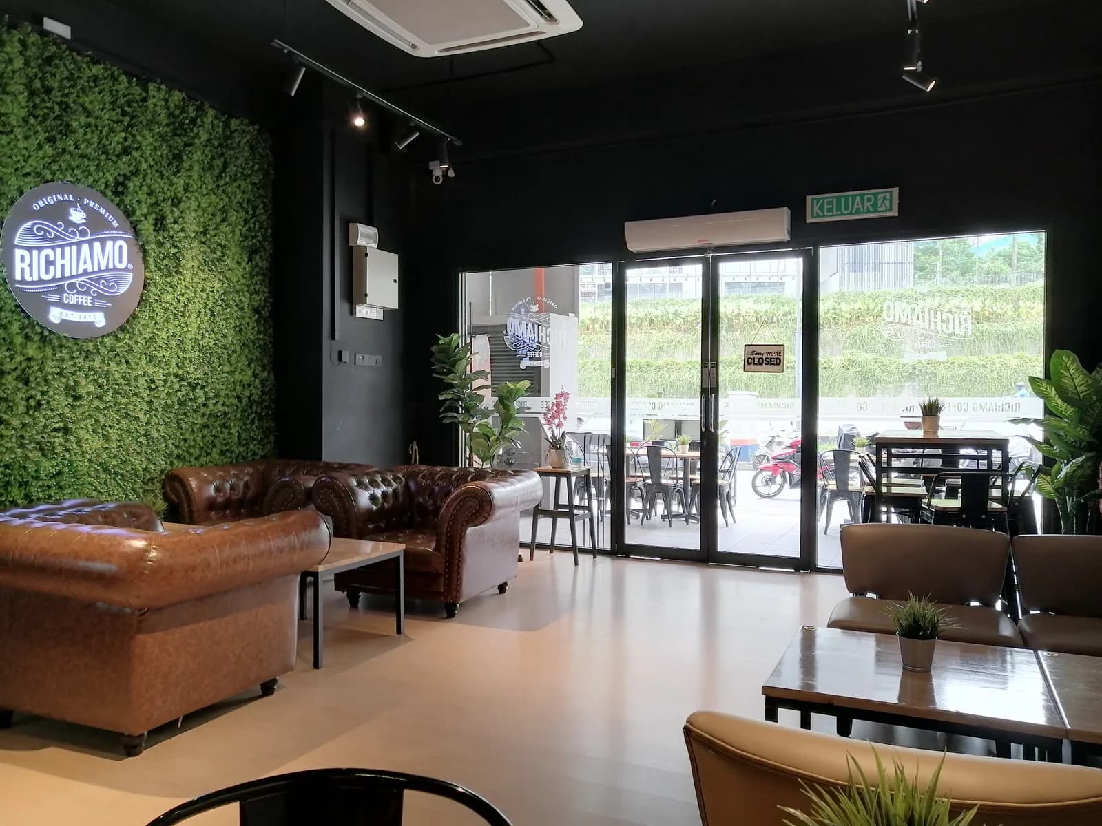 Richiamo Coffee Wangsa Maju