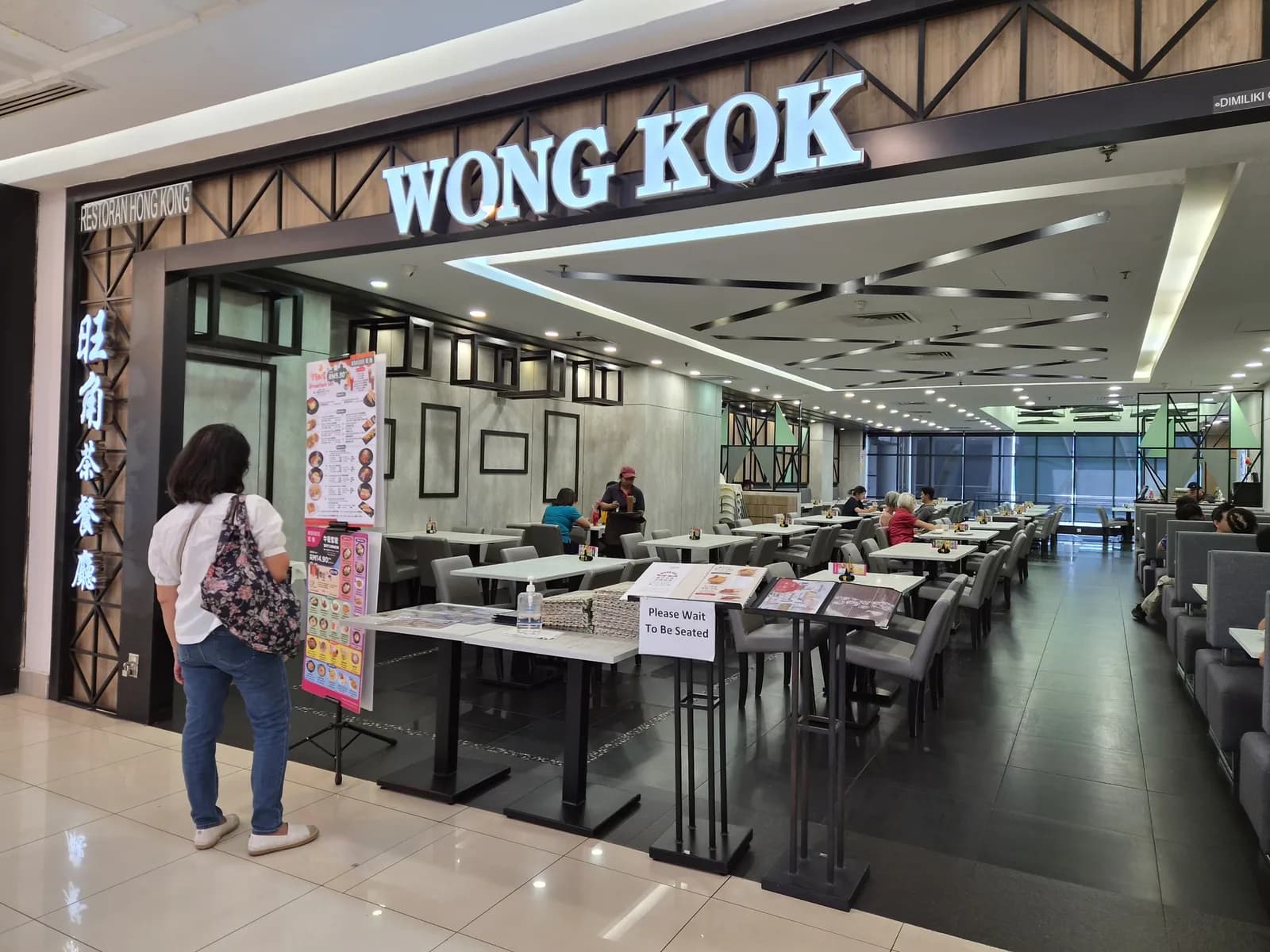 Wong Kok Char Chan Teng • 1 Utama