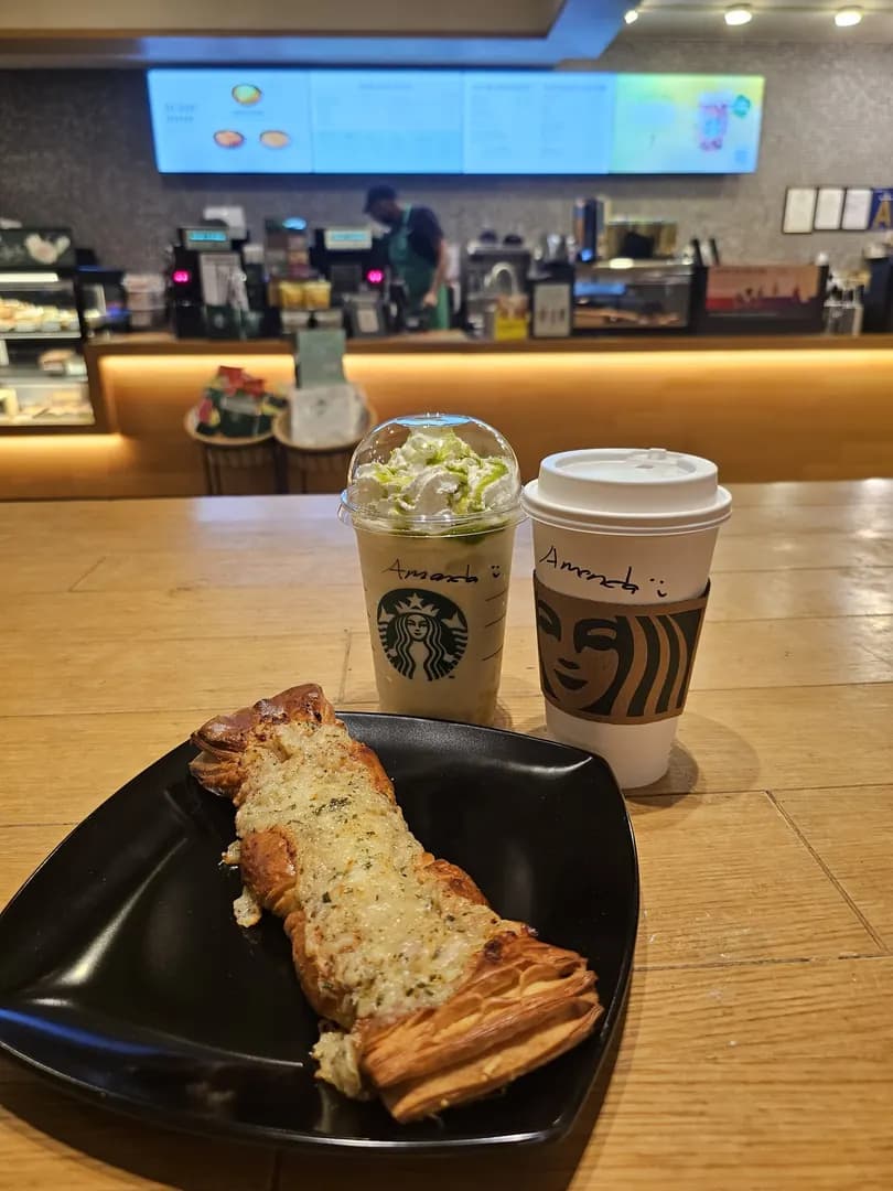 Starbucks | Kuchai Lama photo 3