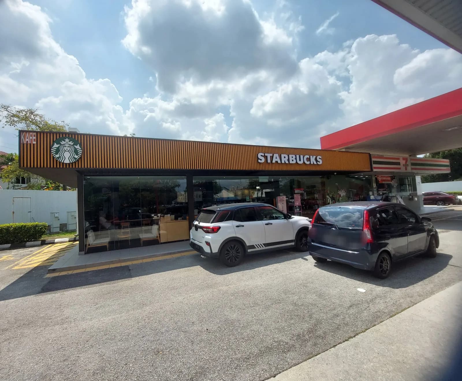 Starbucks Caltex USJ 16