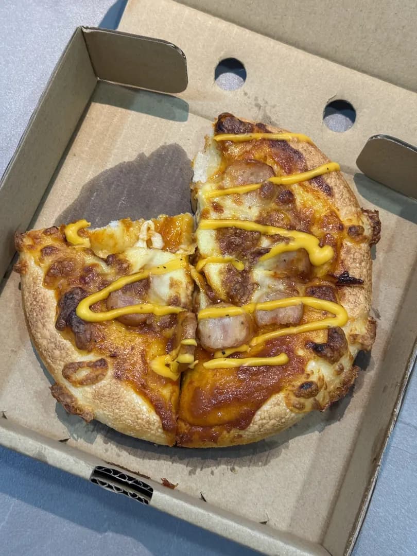 Pizza Hut photo 3