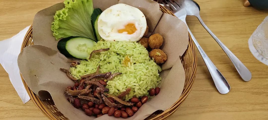 The Daun Cafe photo 3