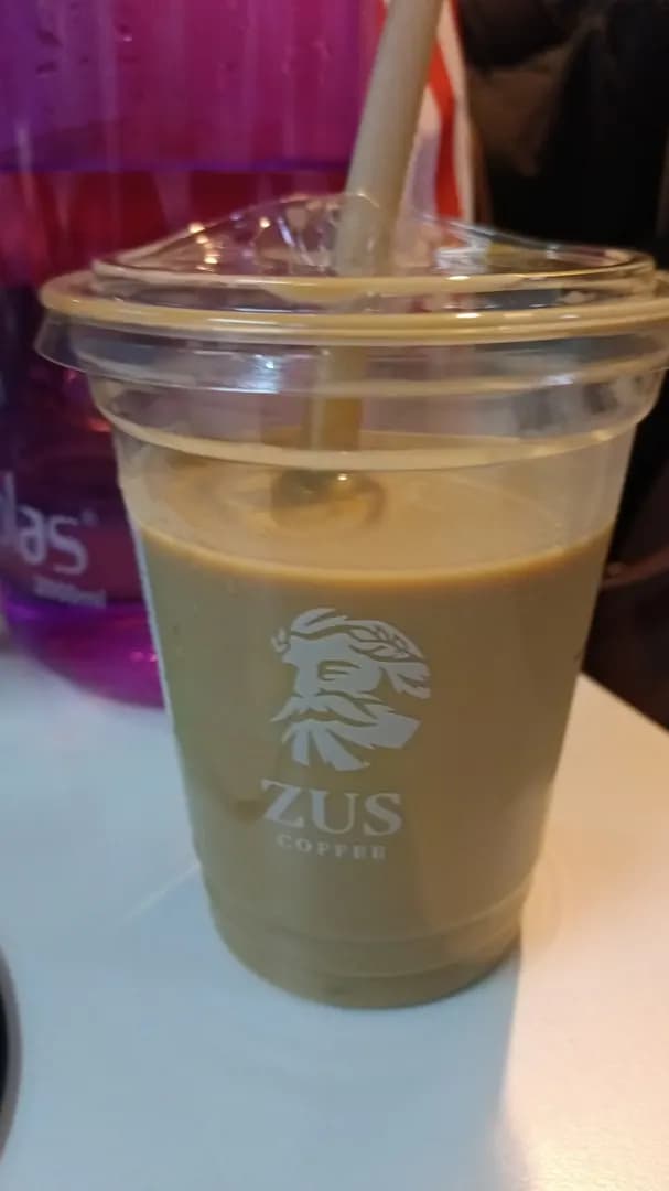 ZUS Coffee - Saujana Utama photo 3