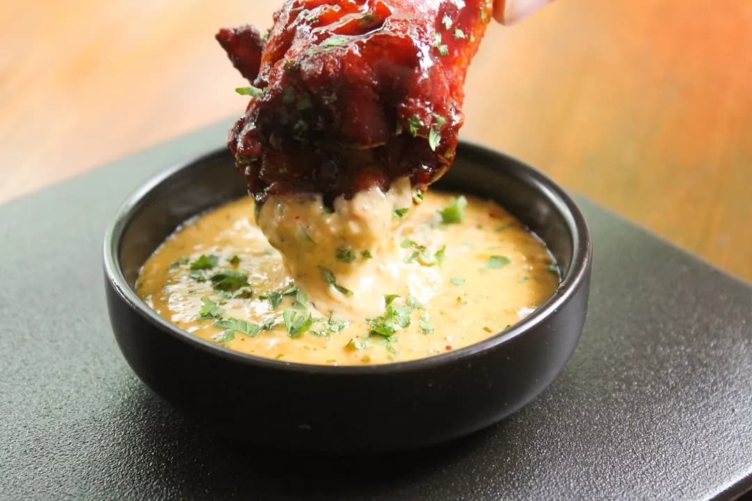 Healy Mac's Irish Bar & Restaurant • Publika photo 3