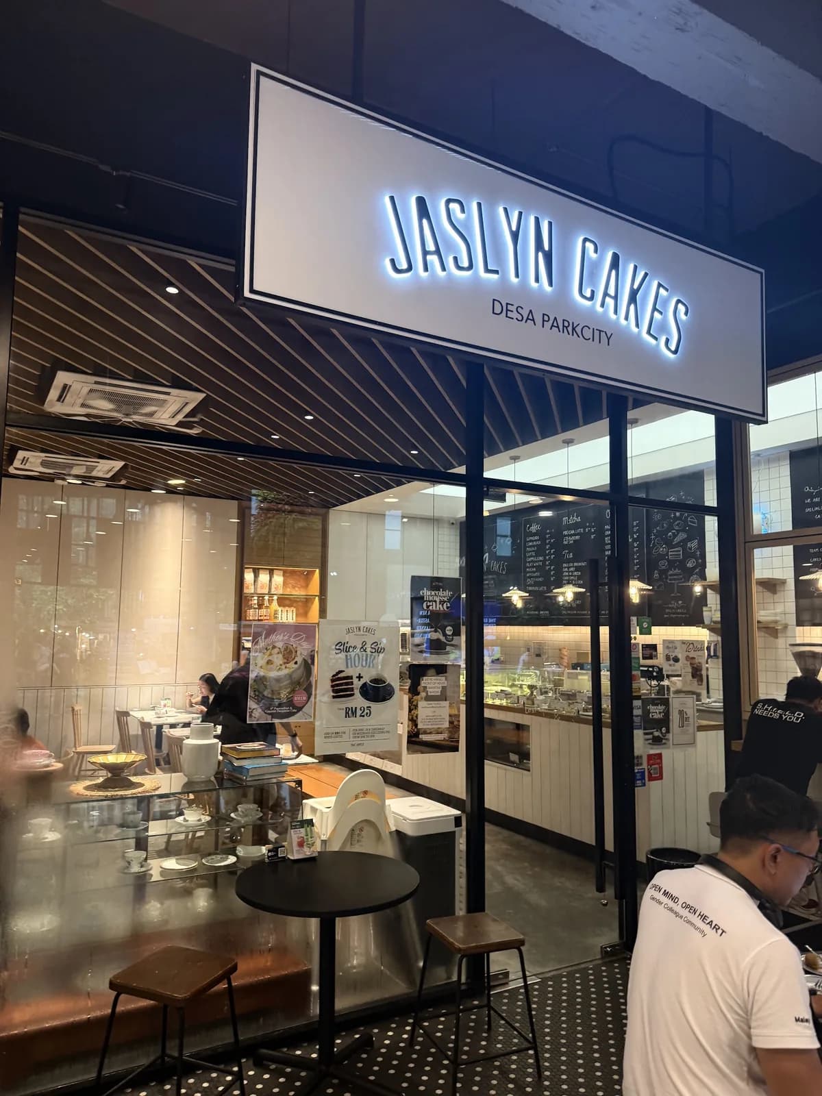 Jaslyn Cakes Desa ParkCity