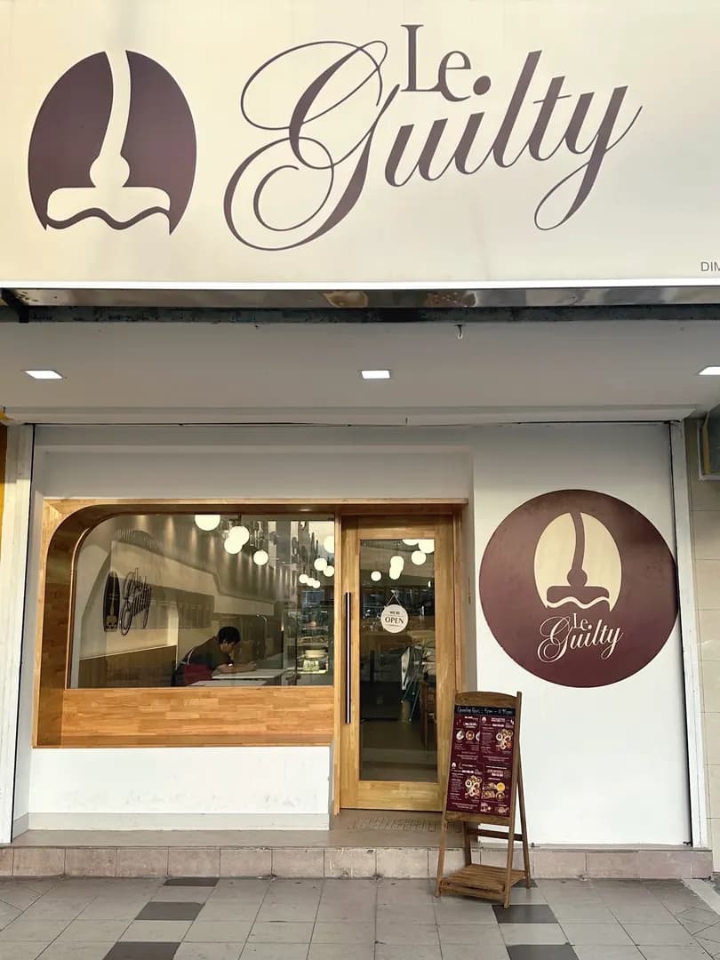 Le Guilty Cafe photo 2