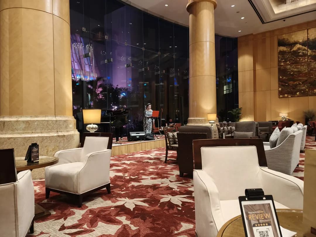 The Sphere Lounge photo 3
