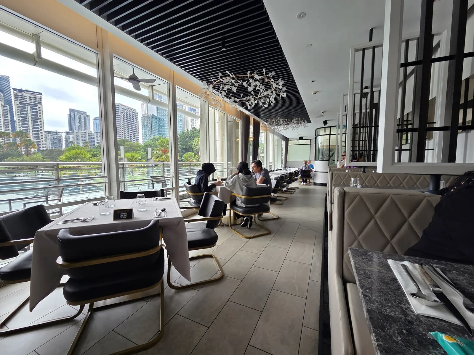Maria's Signature Suria KLCC