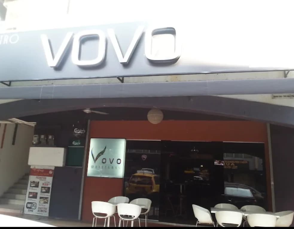 Vovo Pub & Bistro