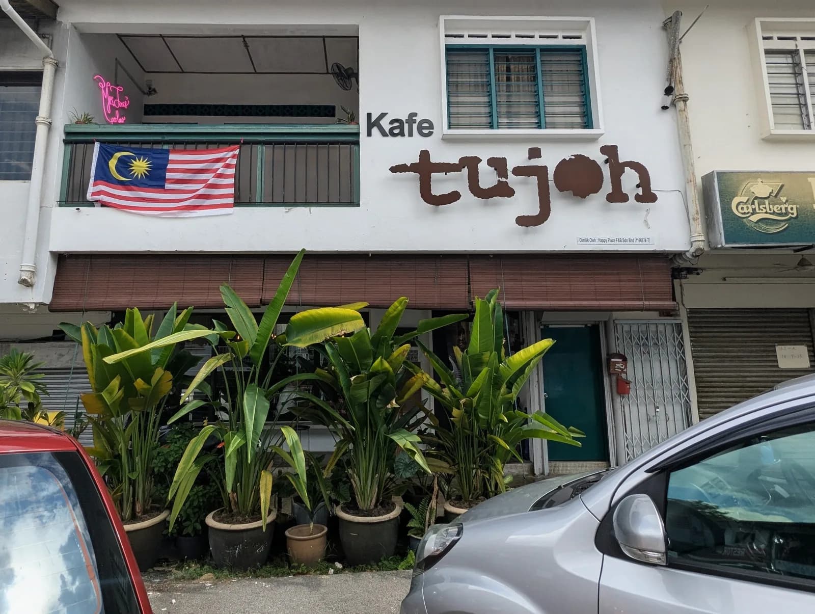 Cafe Tujoh