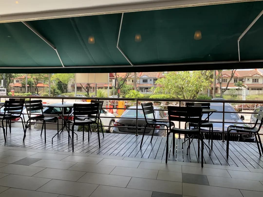 Starbucks Centrepoint Bandar Utama photo 2