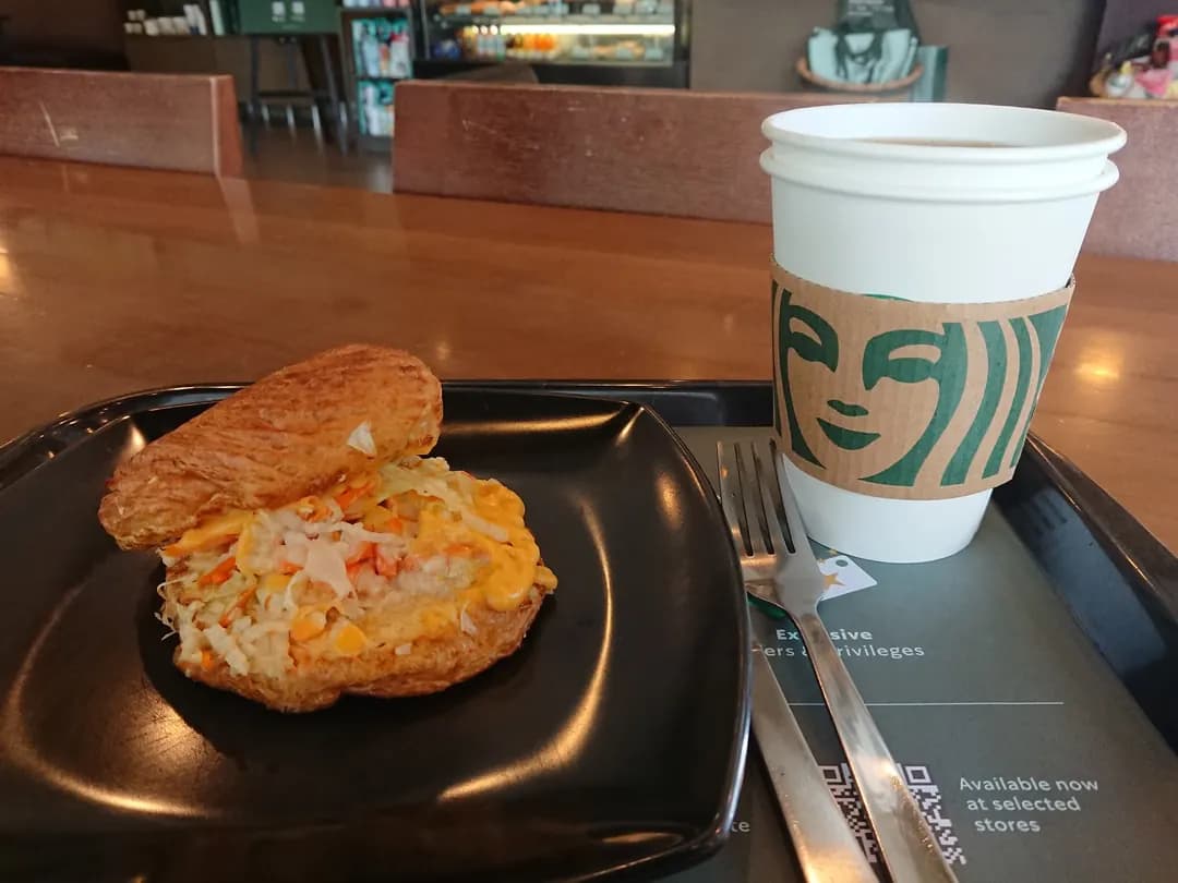 Starbucks Centrepoint Bandar Utama photo 3