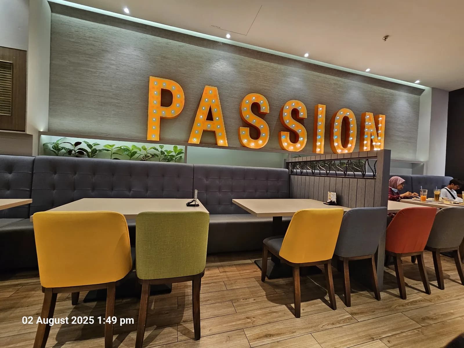 Vivo Pizza • Paradigm Mall Petaling Jaya