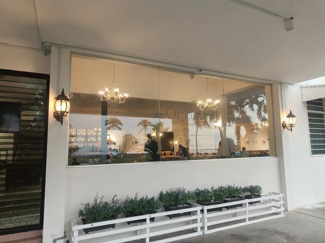 Opulent by Lava Dining photo 2