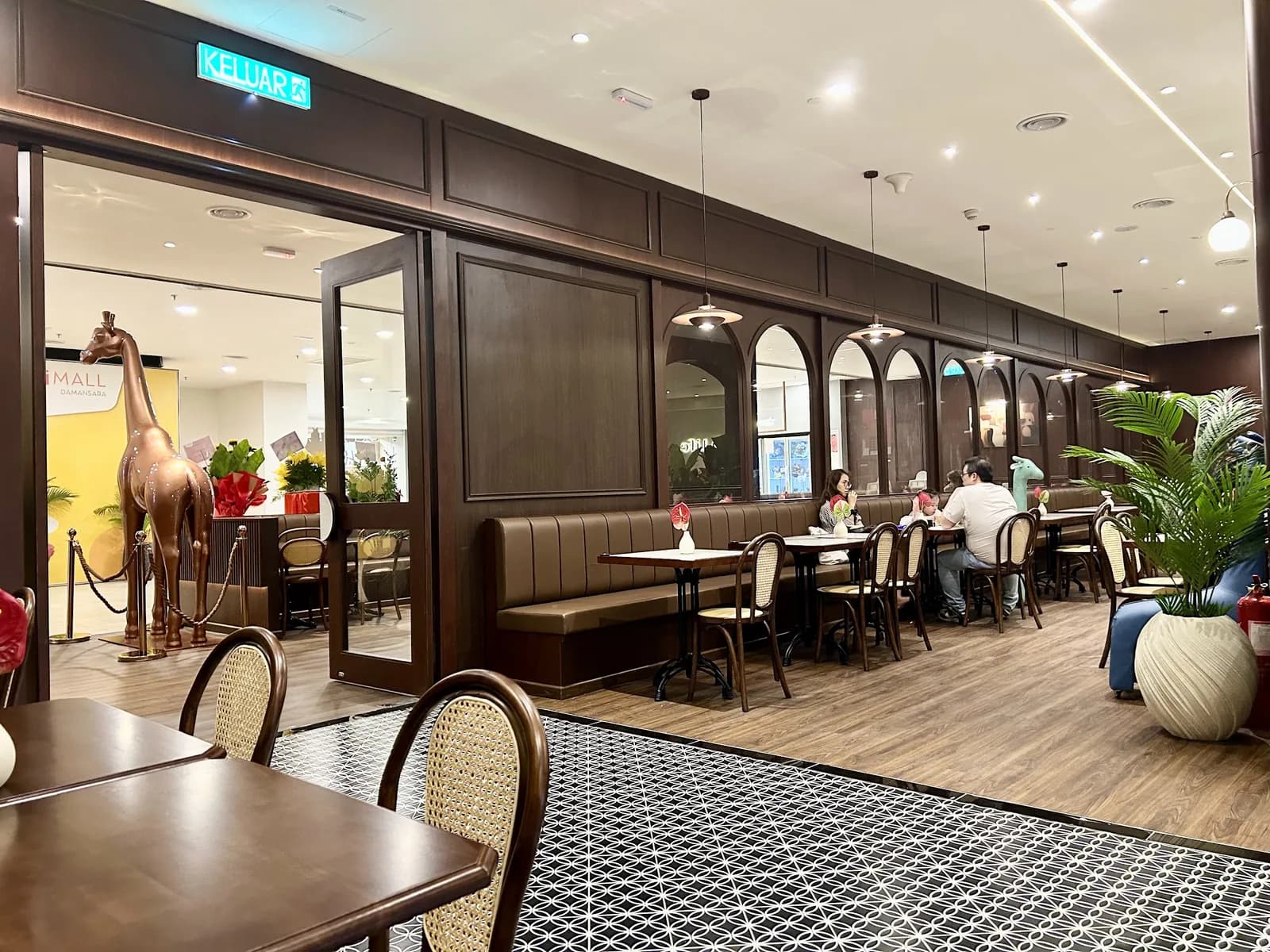 Giraffe Café & Restaurant @ IOI Mall Damansara