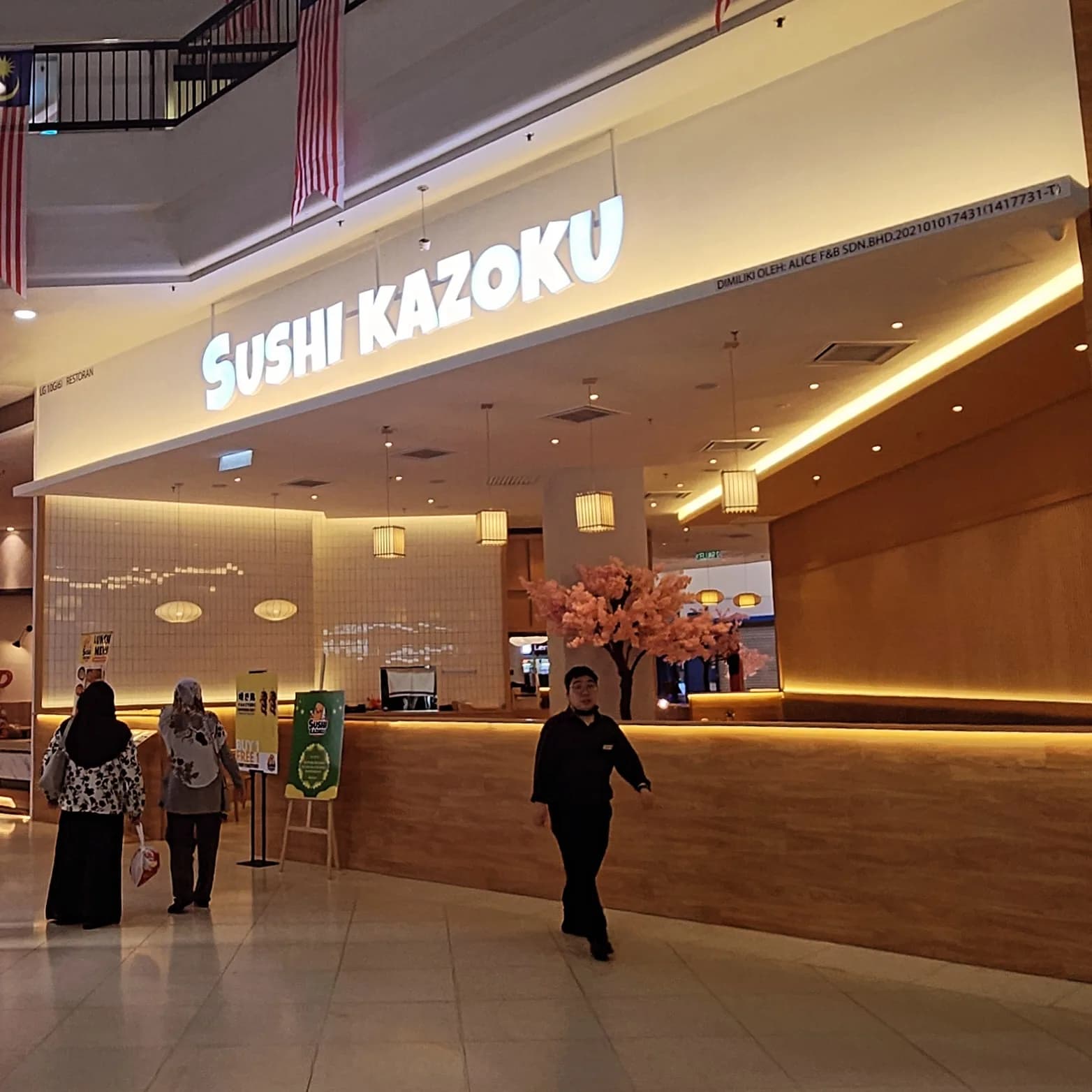 Sushi Kazoku Subang Parade