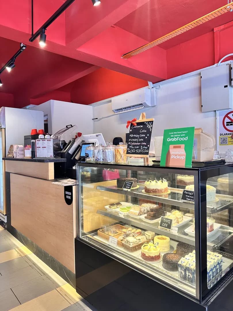 Cafe Lezzetto -Halal Gelato Ice Cream & Cakes-Desserts photo 2