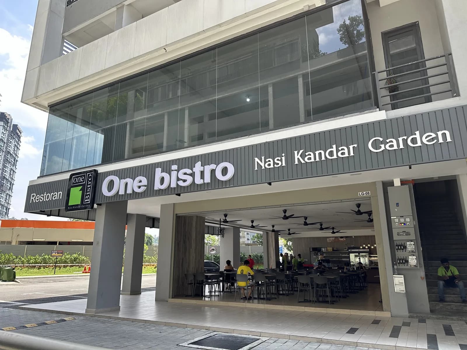 One Bistro