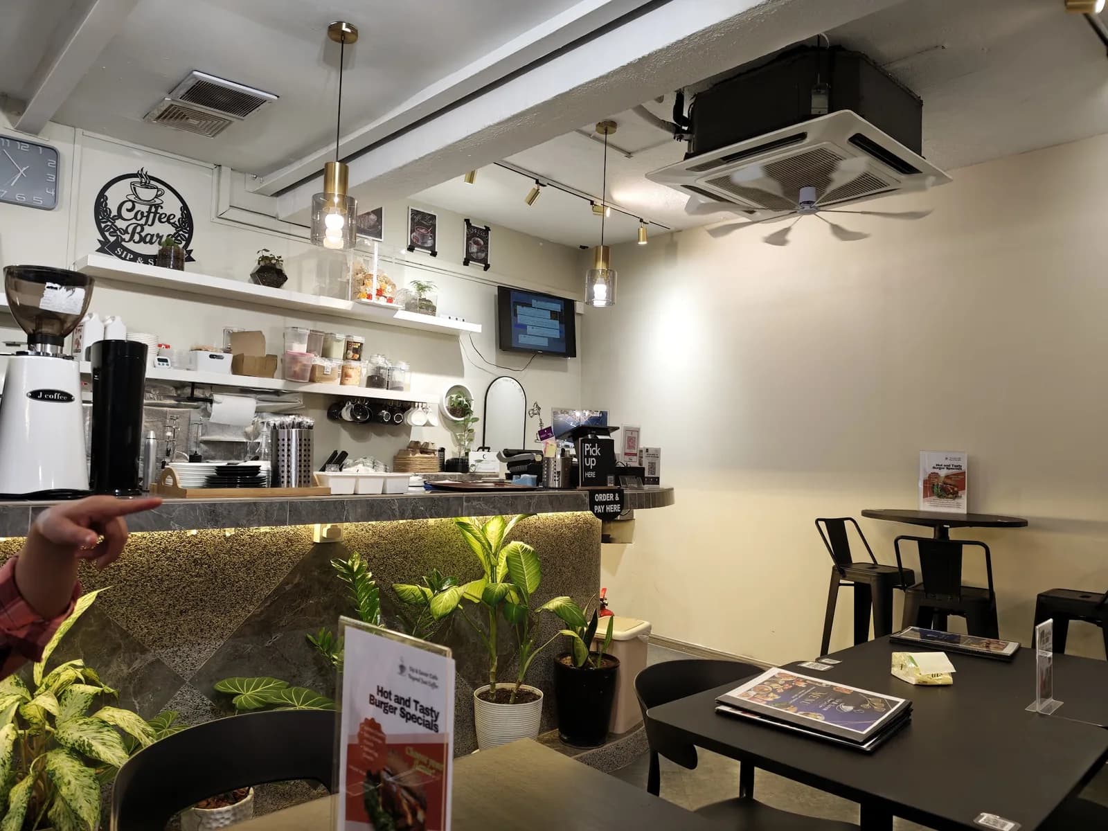 Sip & Savor Cafe