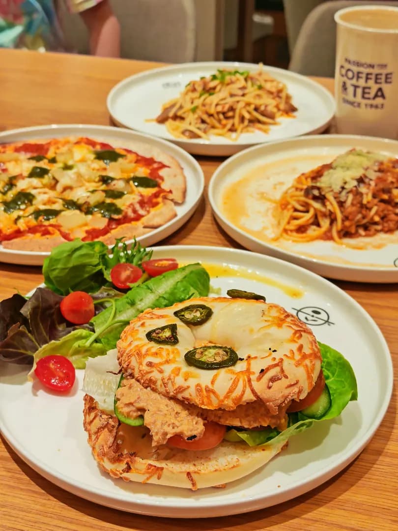 The Coffee Bean & Tea Leaf photo 3