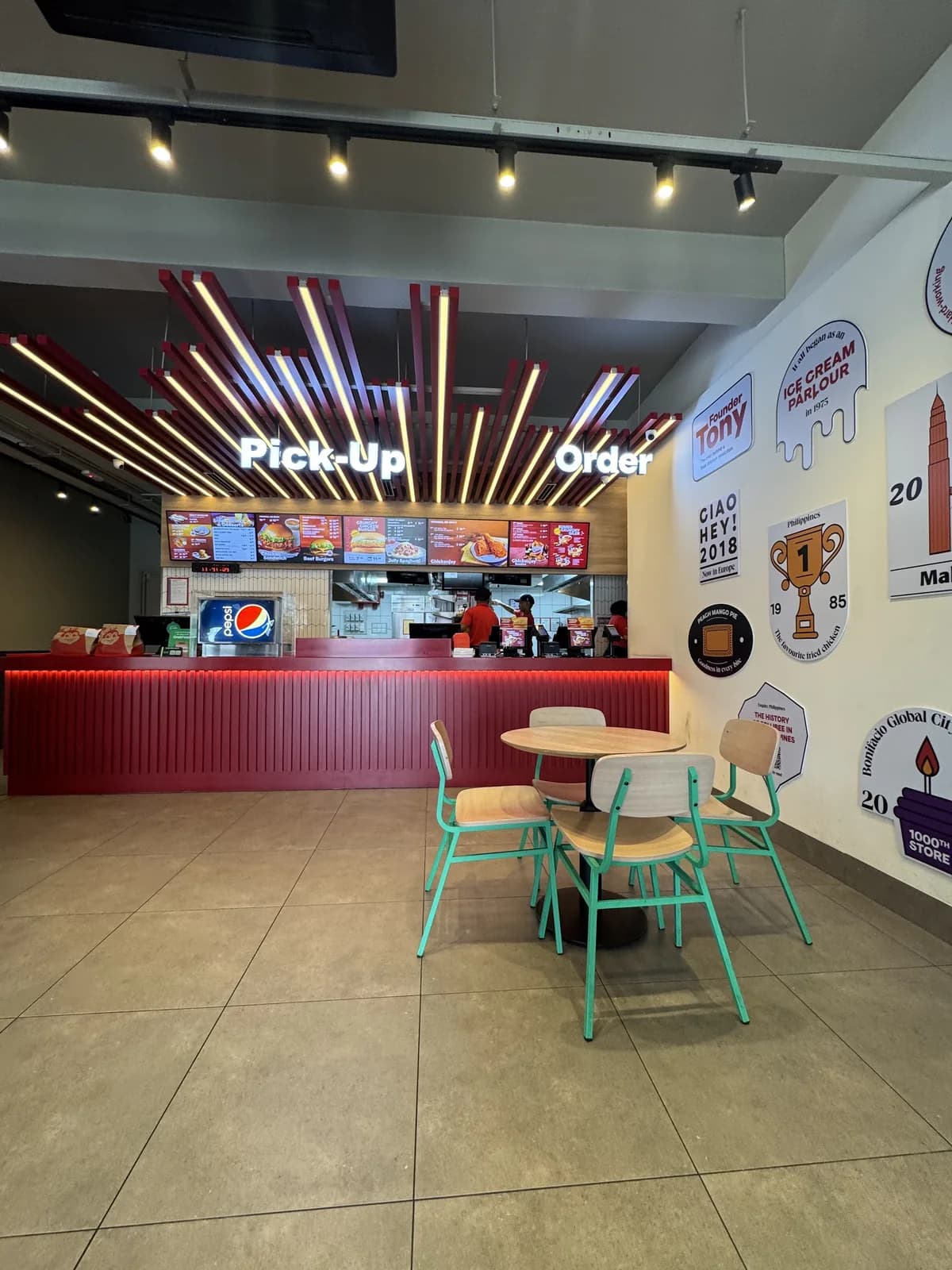 Jollibee Nusa Bestari
