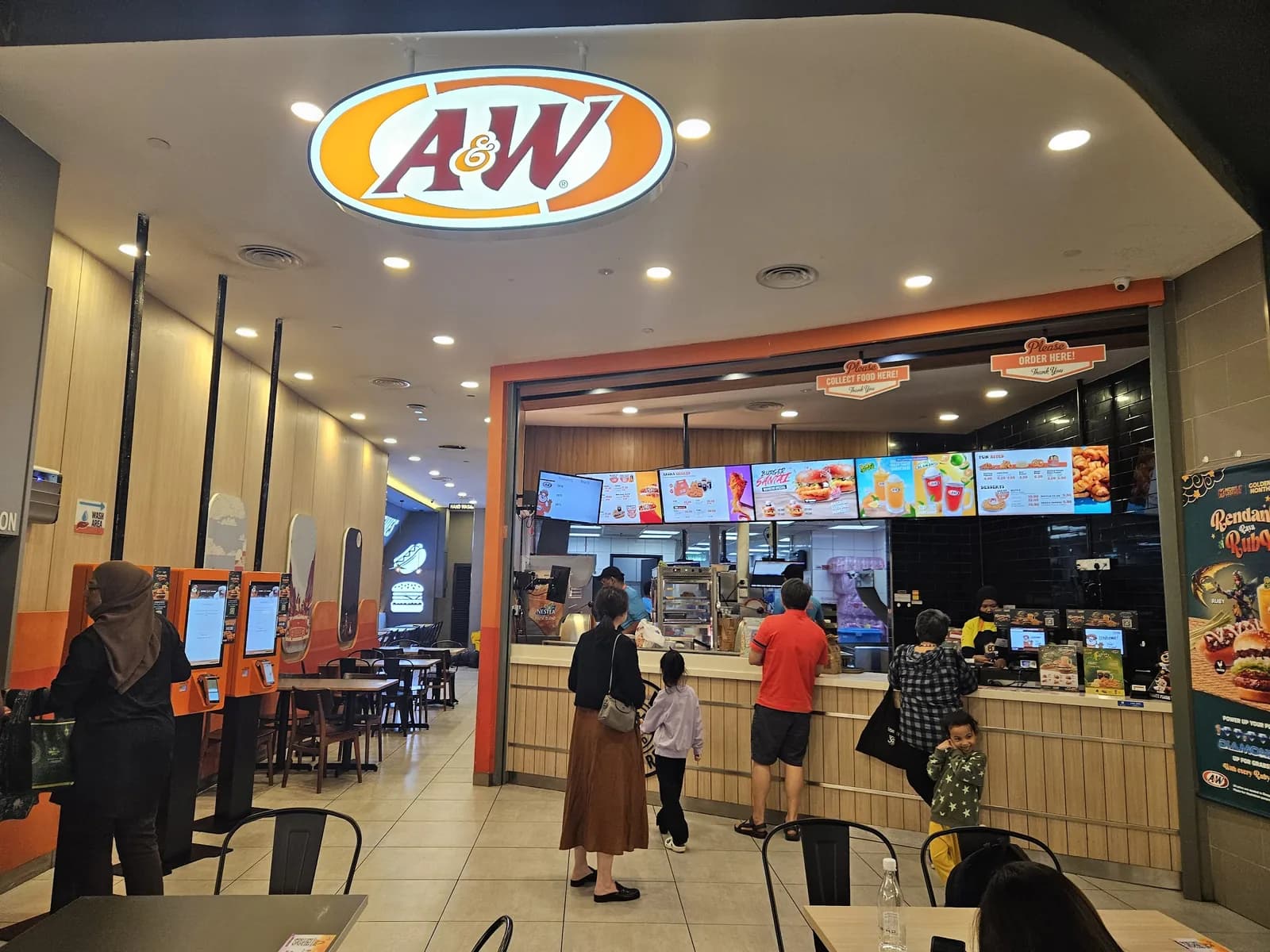 A&W (Mid Valley Southkey)