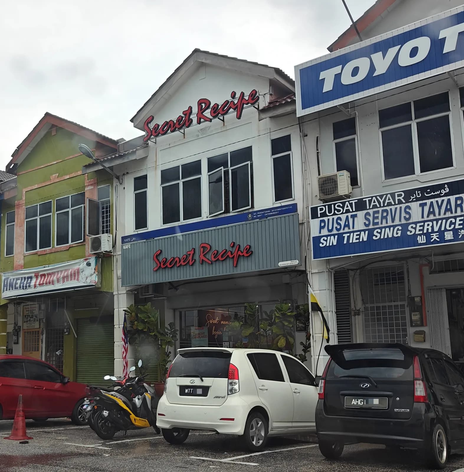 Secret Recipe Seri Iskandar