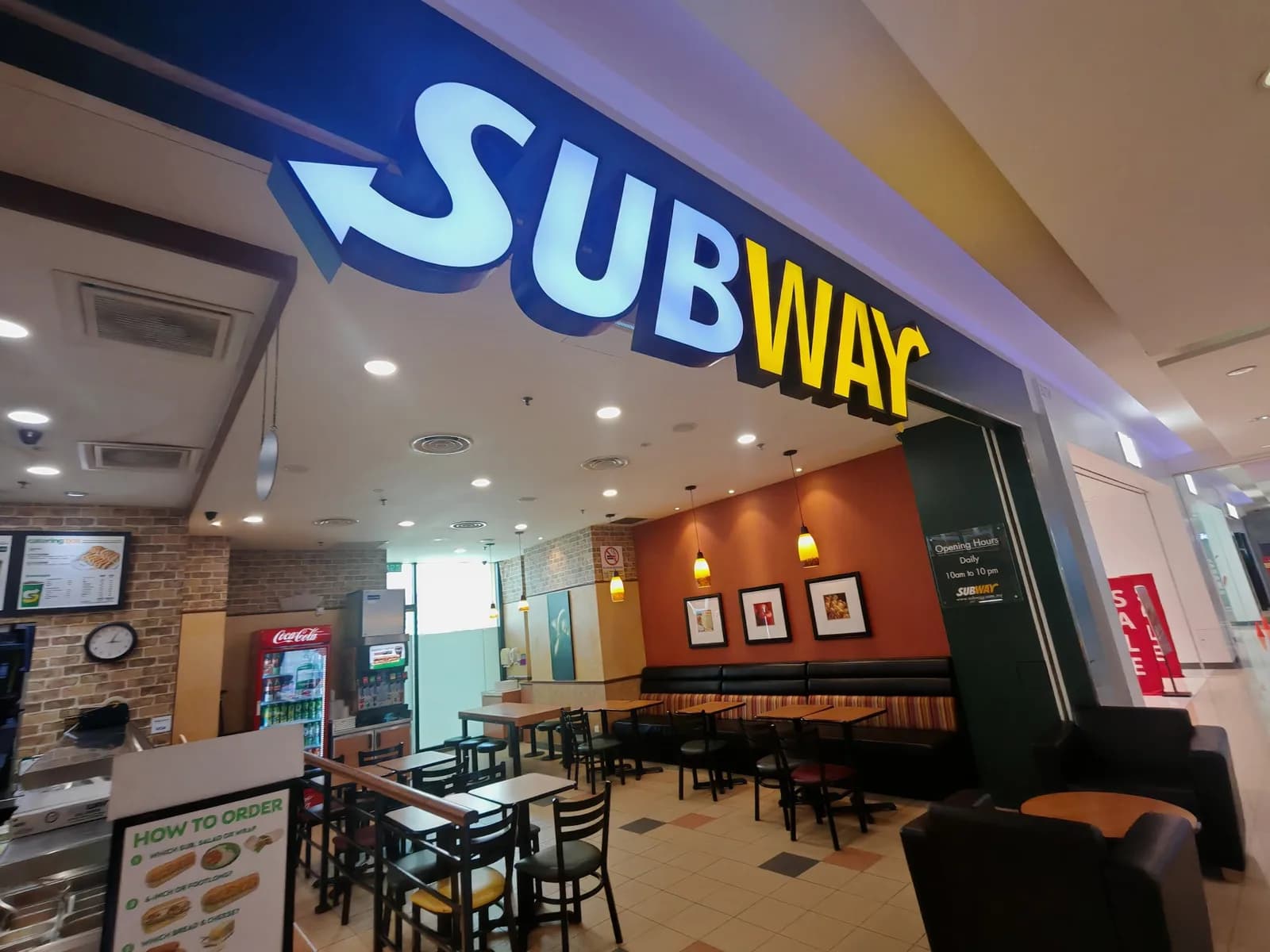 Subway Palm Mall