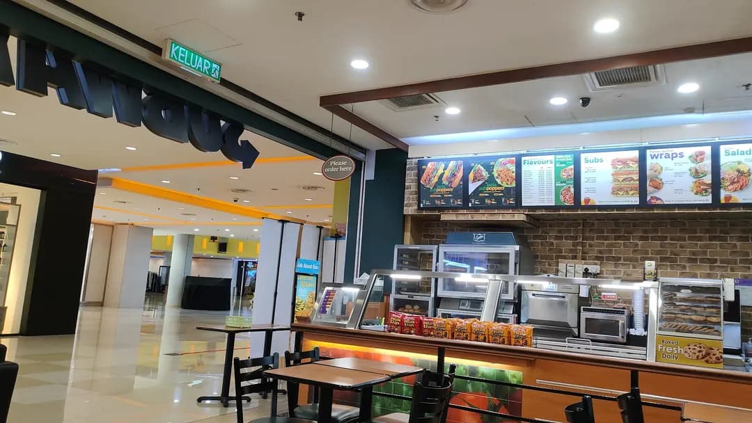 Subway Palm Mall photo 2