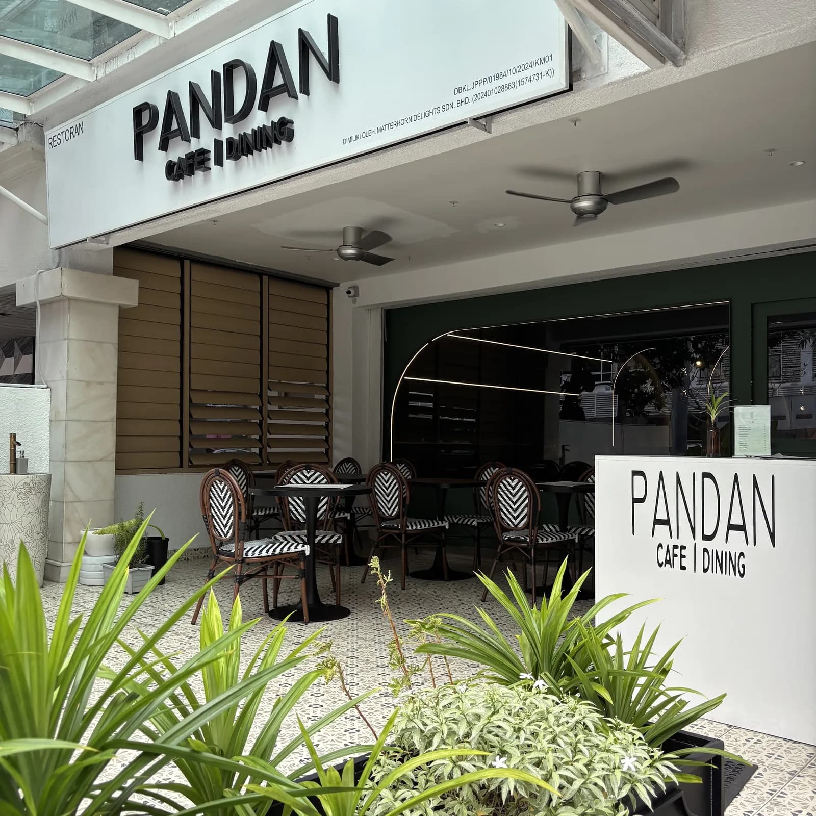 Pandan Cafe & Dining TTDI
